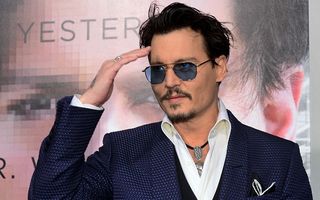 Johnny Depp reclamă la un parfum Dior