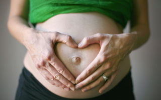 Cum să îţi continui viaţa profesională când eşti însărcinată