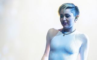 Miley Cyrus va prezenta gala MTV Video Music Awards 2015