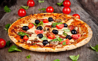 Cel mai iubit preparat. 5 curiozităţi şi mituri despre pizza