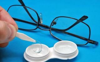 Dr. Oz. Cum să-ţi îngrijeşti lentilele de contact? Sfaturi utile