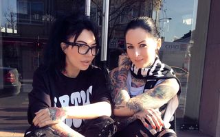 Cea mai tatuata femeie din Europa o sustine pe DJ Wanda la Bucuresti