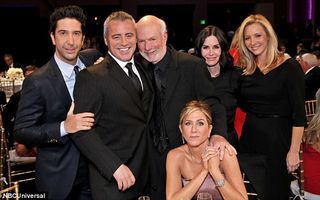 Actorii din serialul de comedie "Friends" s-au reunit după 22 de ani
