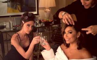 Eva Longoria şi Victoria Beckham, două prietene bune care se distrează pe Instagram - VIDEO