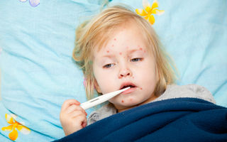 Sănătate. De ce nu trebuie să-i dai ibuprofen copilului cu varicelă?