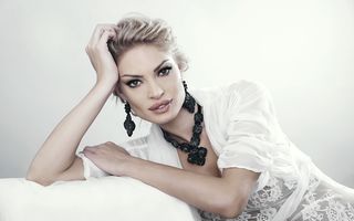 Valentina Pelinel: „Mie chiar îmi place singură“