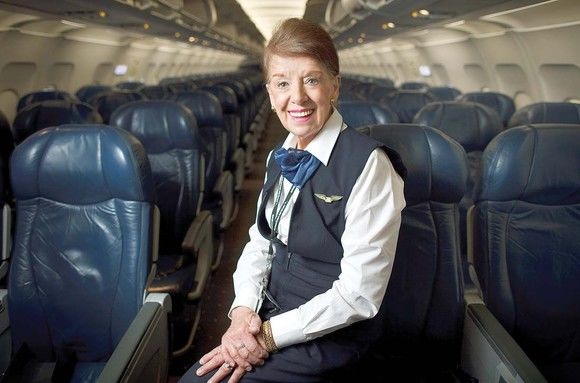 stewardesa la 80 de ani