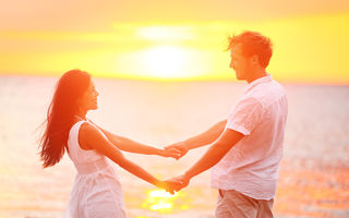 8 lucruri pe care trebuie să le învăţăm de la cuplurile fericite