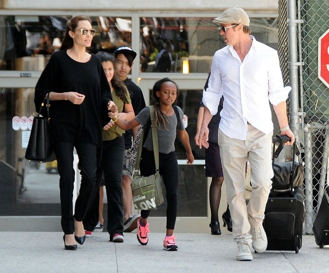 Brad Pitt ?i Angelina Jolie familia