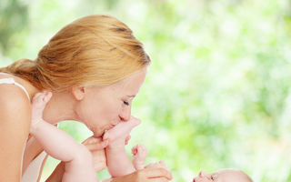 Cum să îngrijești corect pielea bebelușului. Sfaturile dermatologului