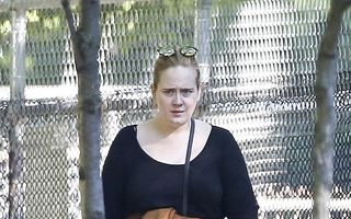 Adevărul fără fard: Cum arată Adele când renunţă la machiaj