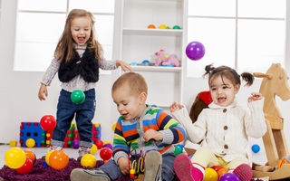 Reguli esențiale ca să alegi jucării sigure pentru copilul tău