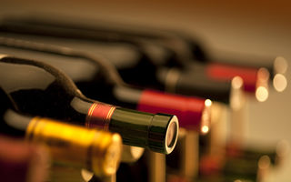 Cum să depozitezi vinul corect. Secretele lui Bachus