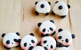 Panda Macarons, un desert adorabil. Ai mai gustat aşa ceva?