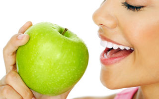 7 motive să consumi un măr pe zi