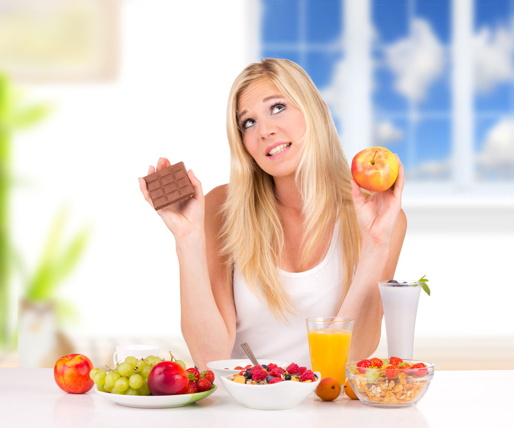 Dietă: 5 alimente pe care trebuie să ţi le scoţi din cap când ţii cură