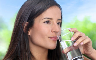 Cum îți dai seama că nu bei suficientă apă
