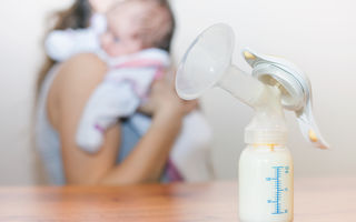5 utilizări neobișnuite ale laptelui matern
