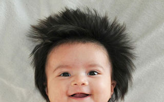 12 bebeluşi cu frizuri originale. Nimeni nu-i ca ei! - FOTO