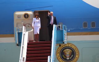 Donald Trump are probleme cu soţia: Melania nu-l mai ascultă - VIDEO
