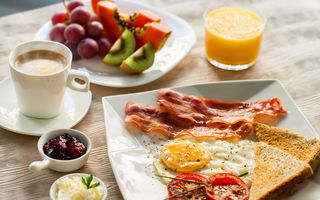 Ce se întâmplă în corp dacă sari peste micul dejun