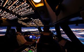 Ce vede un pilot de avion în timpul zborului: Imaginile sunt superbe