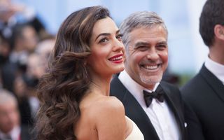 George Clooney a devenit tată. Soția sa, Amal, a născut gemeni