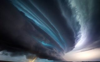 Cea mai frumoasă furtună din lume văzută vreodată. Imaginile sunt incredibile!