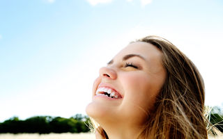 Cum să fii mai fericit în 4 pași, conform neuroștiinței