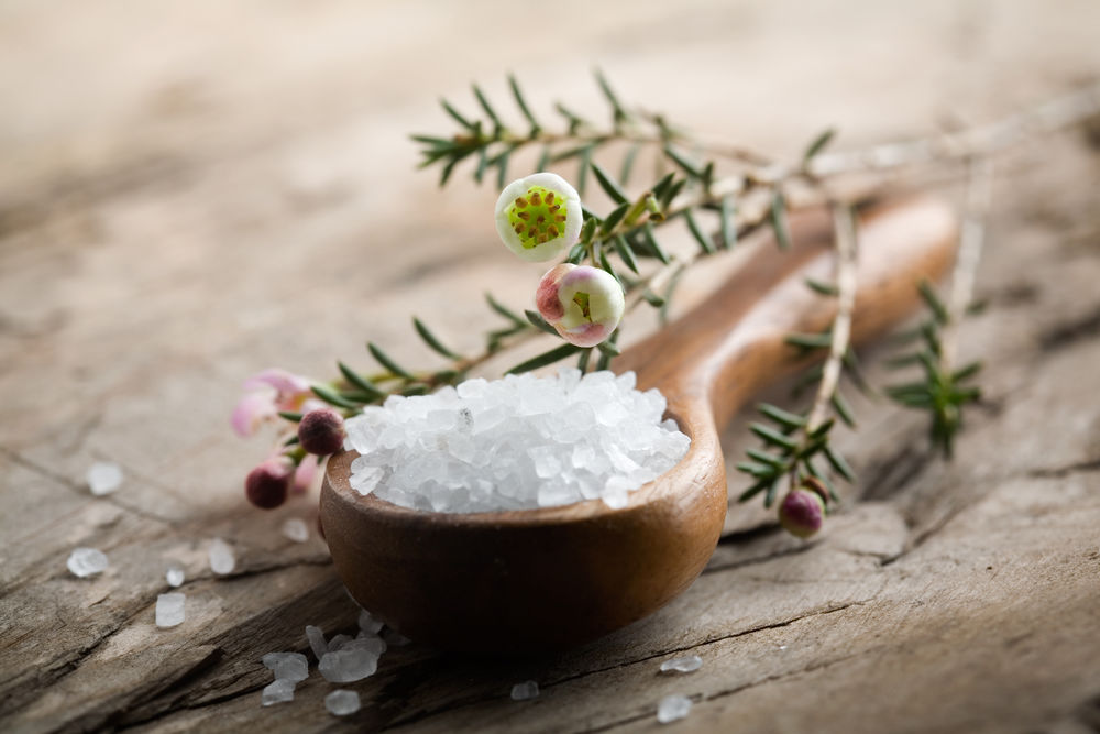 Baia cu sare te ajută să slăbeşti şi elimină neplăcuta celulită
