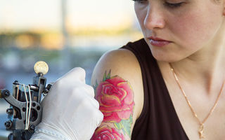 Cerneala tatuajelor poate afecta ganglionii limfatici