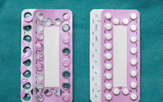 Cum îți afectează anticoncepționalele viața intimă