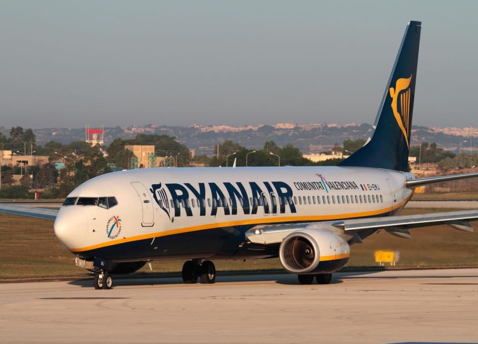 Ryanair anulează alte 18.000 de zboruri. Vor fi afectați 400.000 de călători