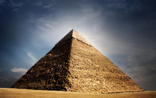 A fost descoperită o nouă cameră în piramida din Giza