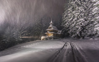 Cum arată iarna în Polonia? 20 de imagini impresionante surprinse de un fotograf