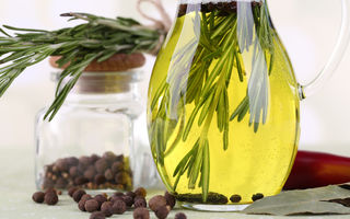 10 beneficii ale uleiului esenţial de piper negru