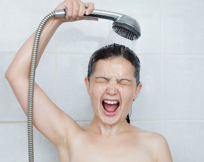 cu prostatită, puteți face duș cu apă rece)