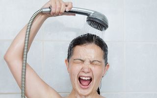 De ce ar trebui să faci un duș cu apă rece în fiecare zi