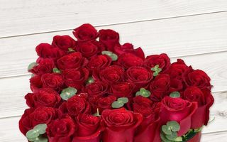 Floria lansează cea mai vastă colecție de flori dedicată Valentine’s Day