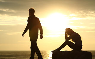 7 lucruri care nu au ce căuta într-o relaţie de durată