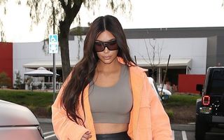 Kim Kardashian, acuzată că s-a folosit de marșul împotriva armelor pentru a se promova