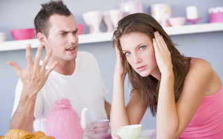 3 comportamente într-o relație care pot prevesti divorțul