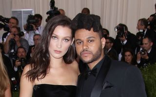 Bella Hadid și The Weeknd, din nou împreună? Cântărețul și-a susținut fosta iubită în timpul prezentării de la Cannes