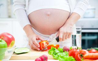 Ce trebuie să mănânce o mămică înainte și după sarcină?