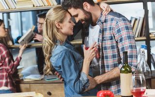 11 fraze pe care le spun bărbaţii atunci când sunt îndrăgostiţi