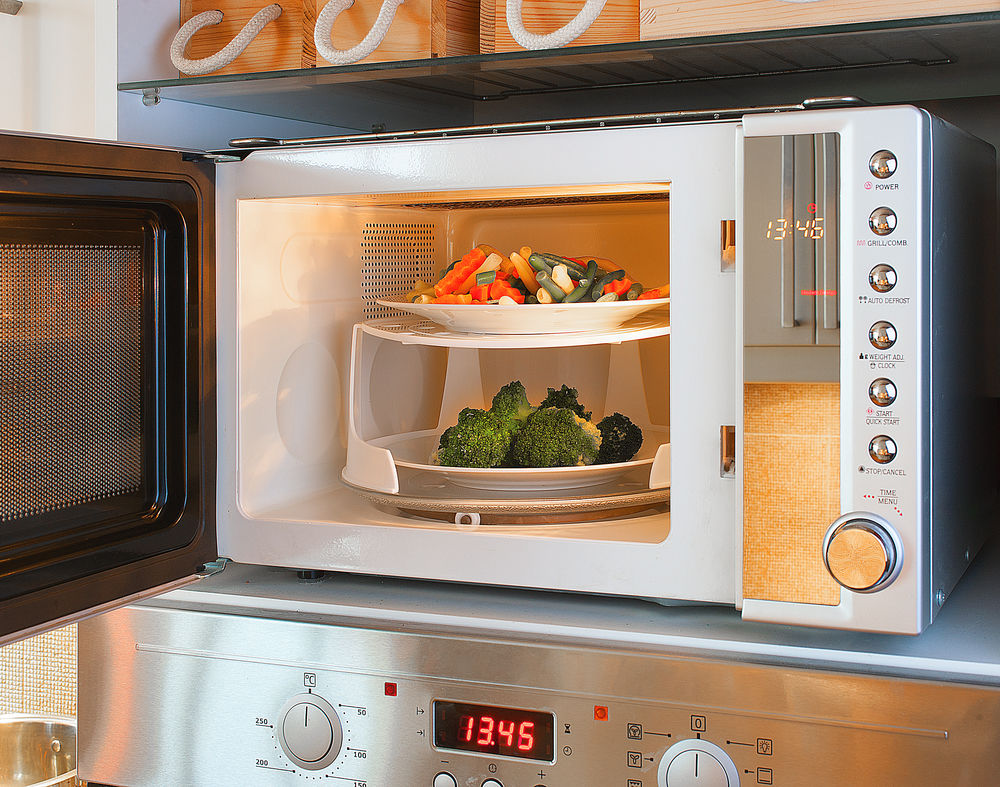 10 alimente pe care să nu le încălzești niciodată în cuptorul cu microunde