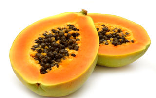 De ce e bine să mănânci semințe de papaya?