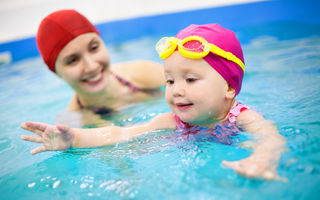 Siguranța copilului la piscină sau la mare - Cum previi înecul