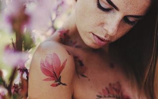 Tatuajele uimitoare ale unei artiste din Crimeea. Transformă corpul în operă de artă!