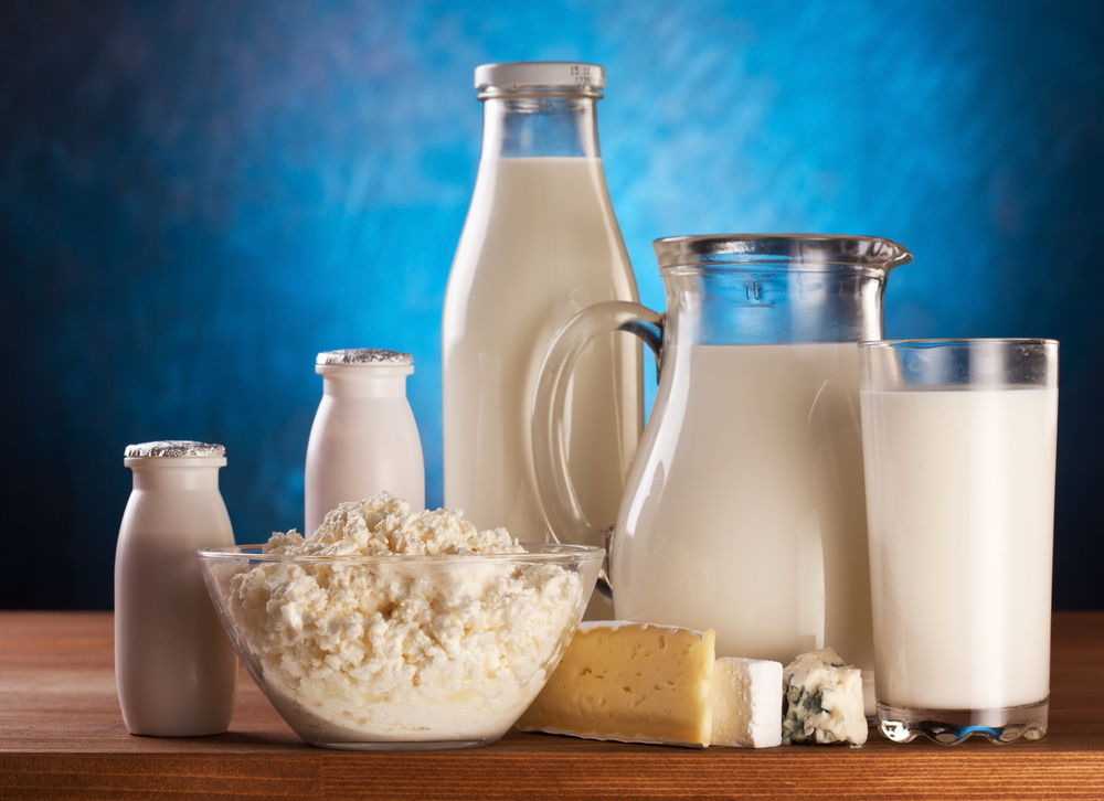 Laptele – îngrașă sau vă ajută să slăbiți? Fapte și mituri despre lapte